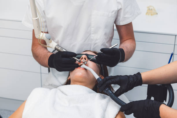 Best Emergency Tooth Extraction in Bloomington, IL